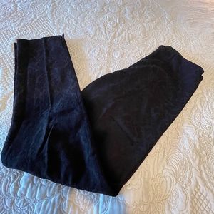 Equestrian Designs Black Floral Straight Leg Leggings, Pants.  Size Petite